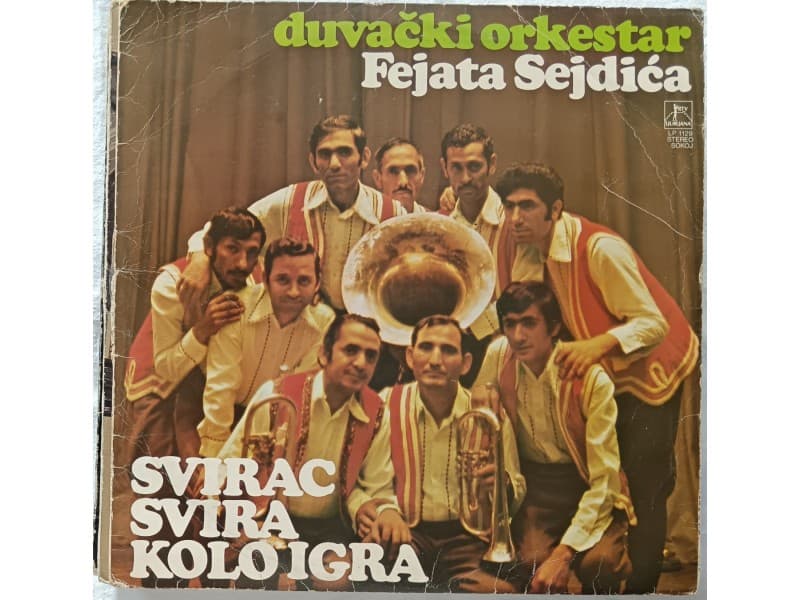 Duvacki orkestar Fejata Sejdica -Svirac svira kolo igra — —