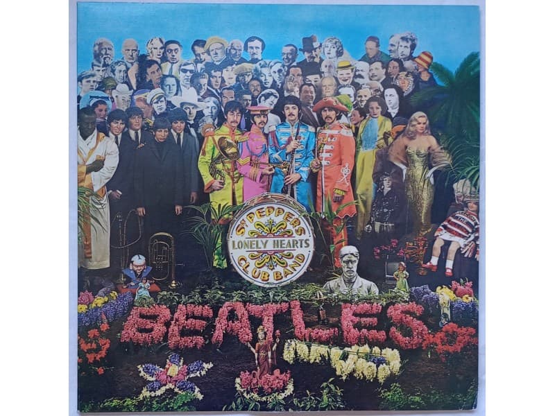The BEATLES — Sgt.Peppers Lonely Hearts Club Band